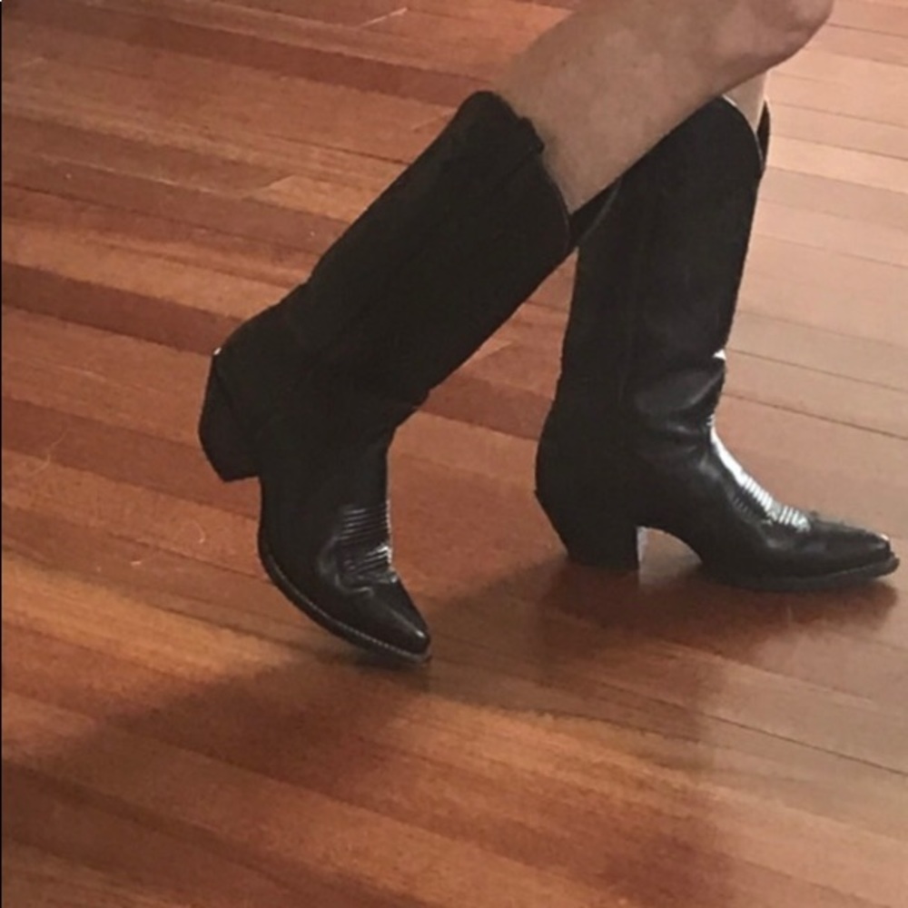 Vintage J Chisholm leather cowboy boots w/trees